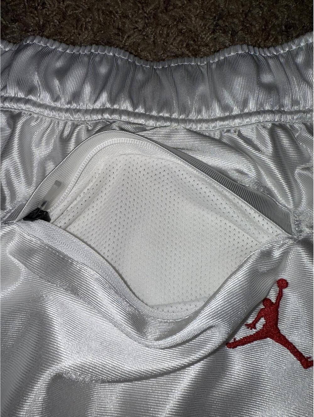 Jordan Men’s Brooklyn Cat Scratch Shorts Sample - Picture 9 of 14